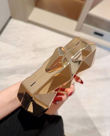 Prism Clutch