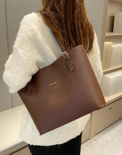 Classic Tote